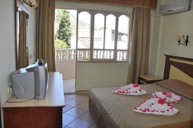 Selen Apart Icmeler 2*,  Turkey